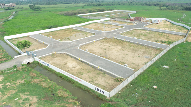 Sameera Iris, Kundrathur